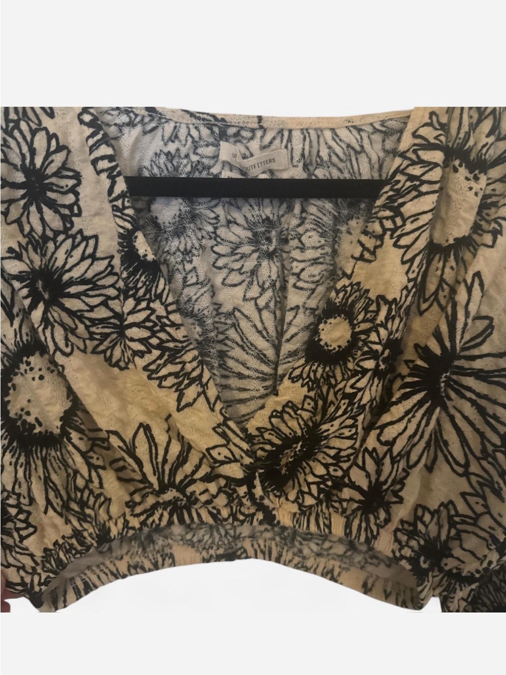 Urban Outfitters Floral Longsleeve - Picture 3 of 3